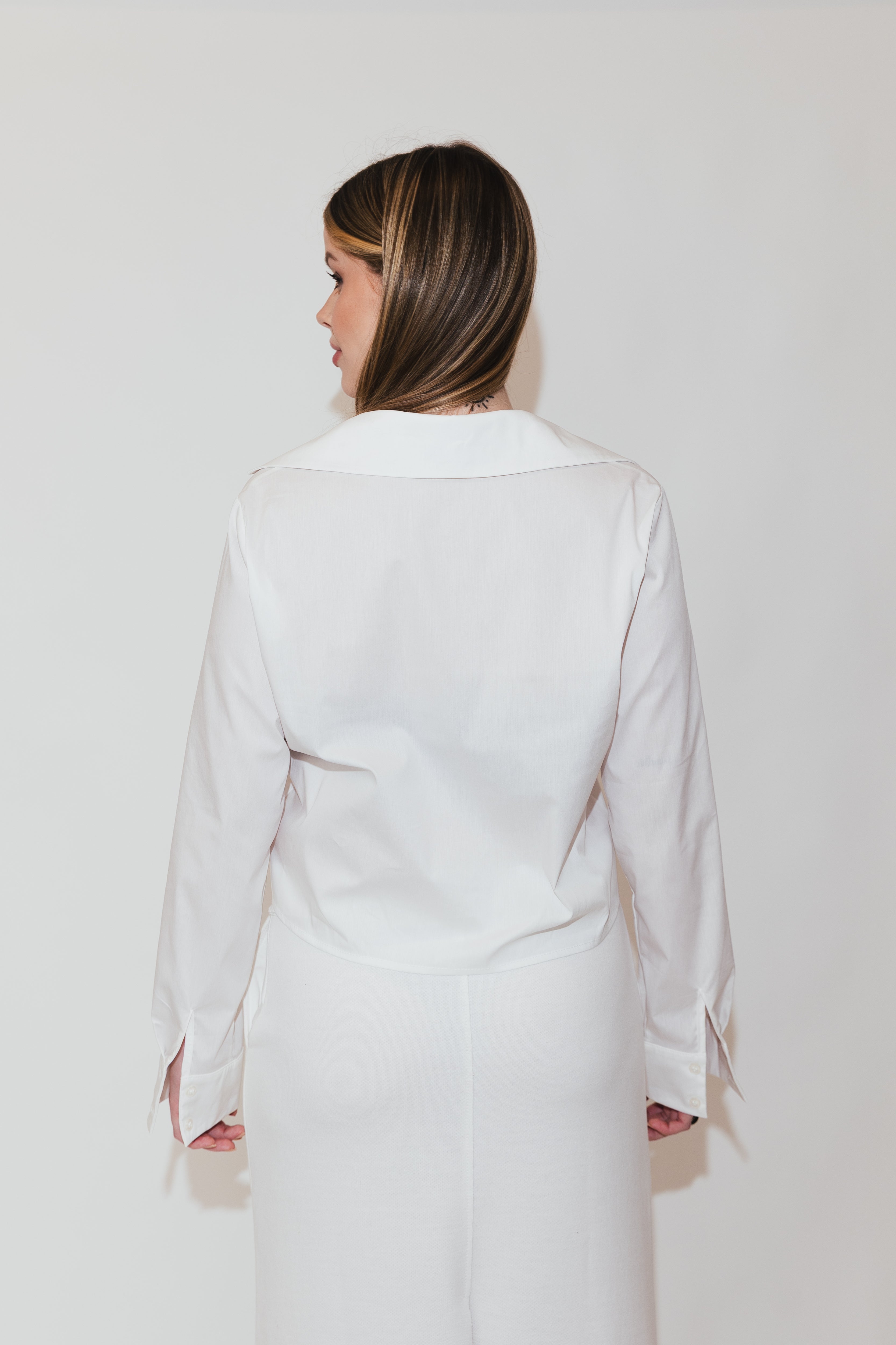 CAMISA BOXY BORDADA