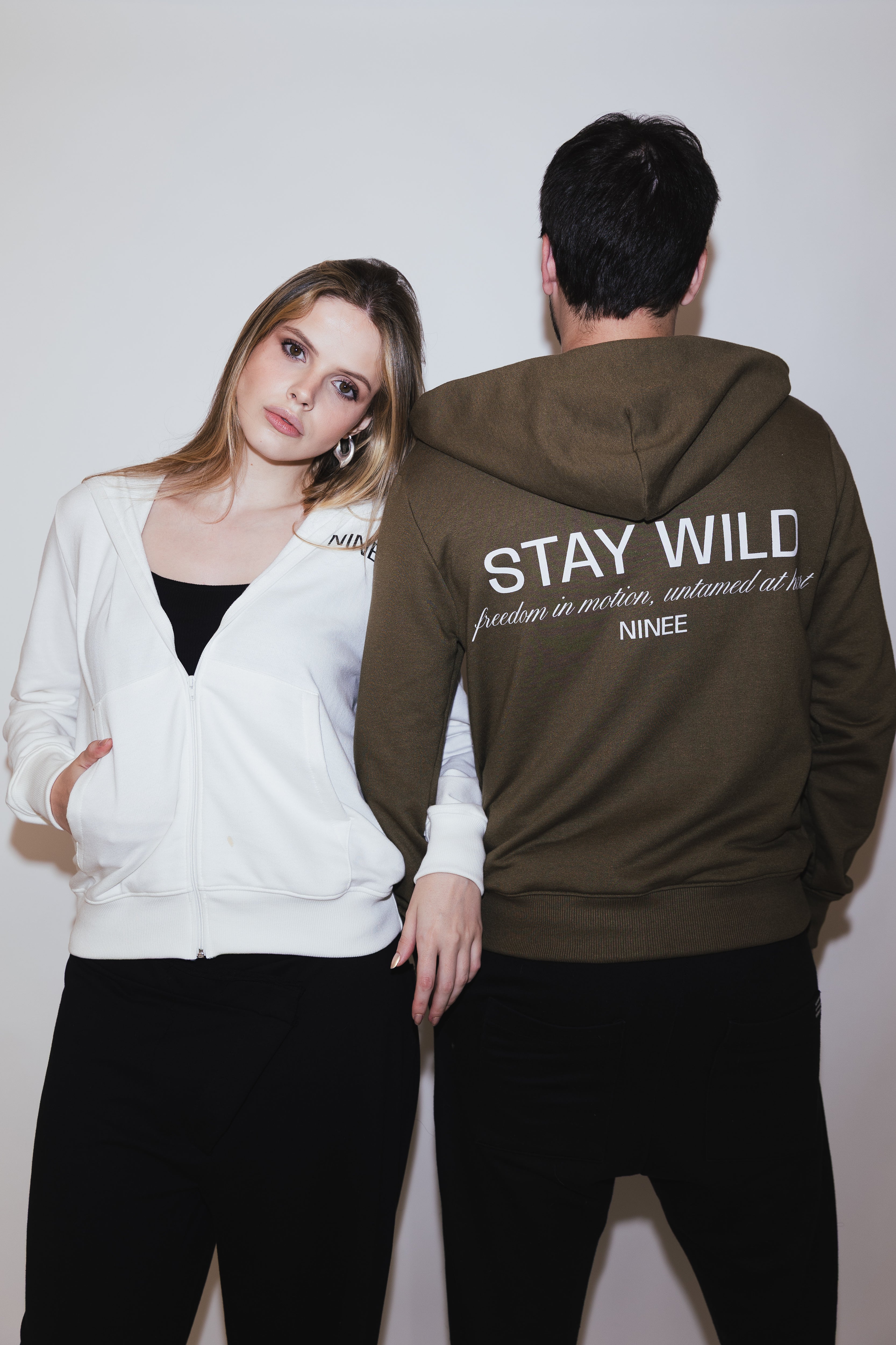 MOLETOM ZIPPERED LIMITED STAY WILD